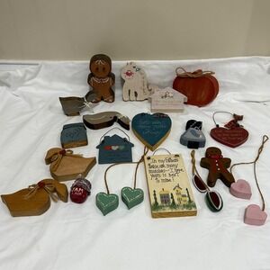 Hand Painted Wood‎ home decor Ornaments Holiday Decor Tiered Tray Display